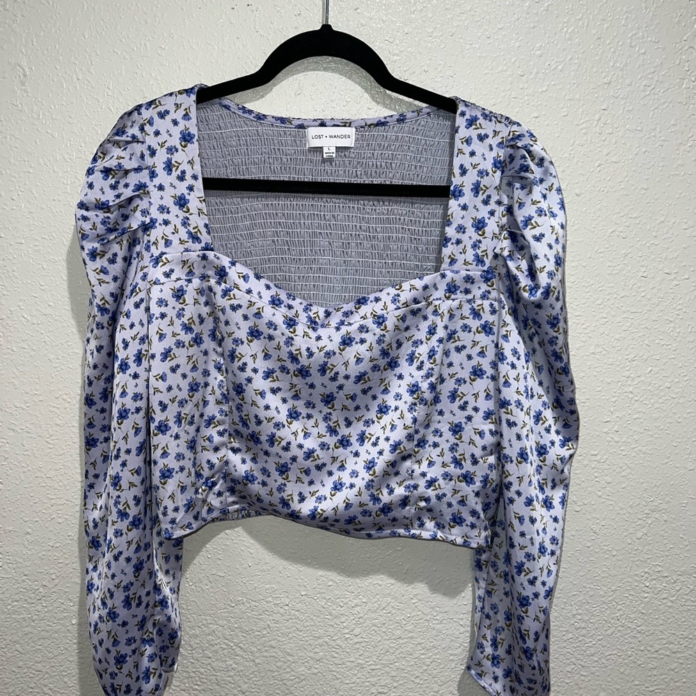 Lost + wander floral top